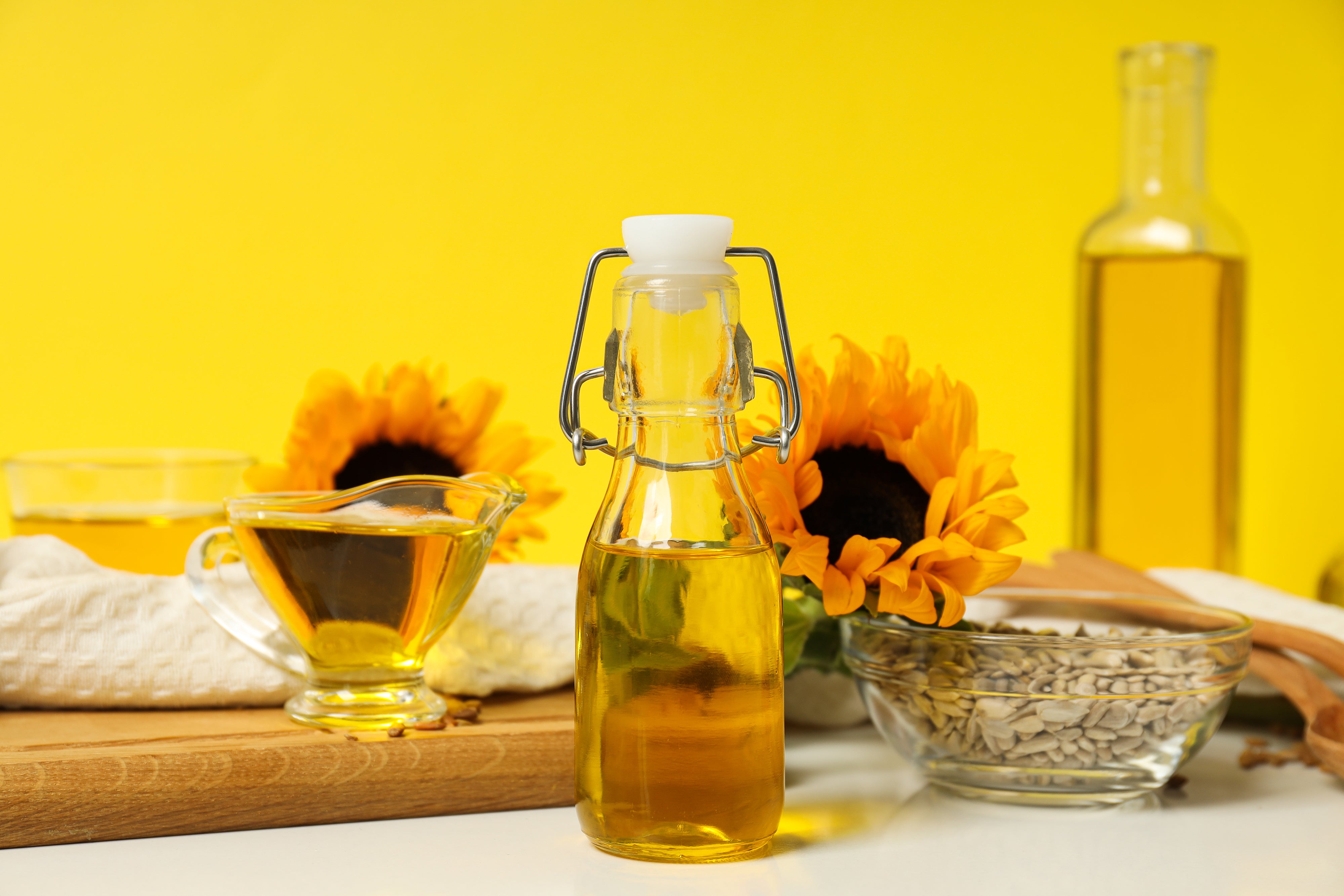 The Natural Wellness and Beauty Benefits of Sunflower Oil