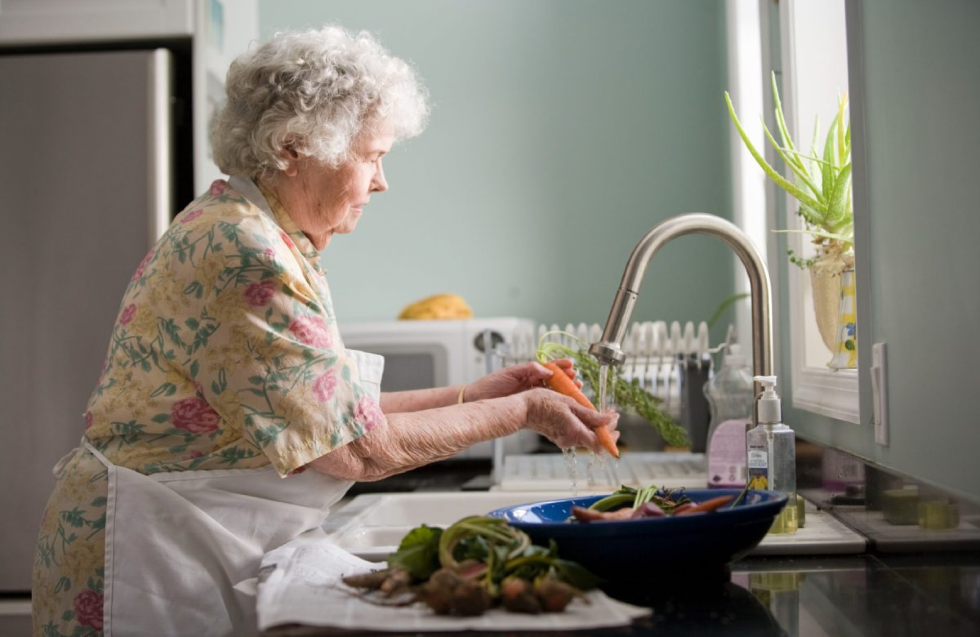 Disinfecting with Hydrogen Peroxide: The Ultimate Guide