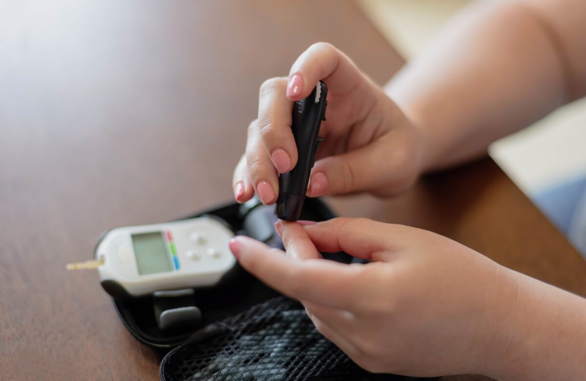 How to Take a Blood Glucose Test – Using Your Monitor Correctly