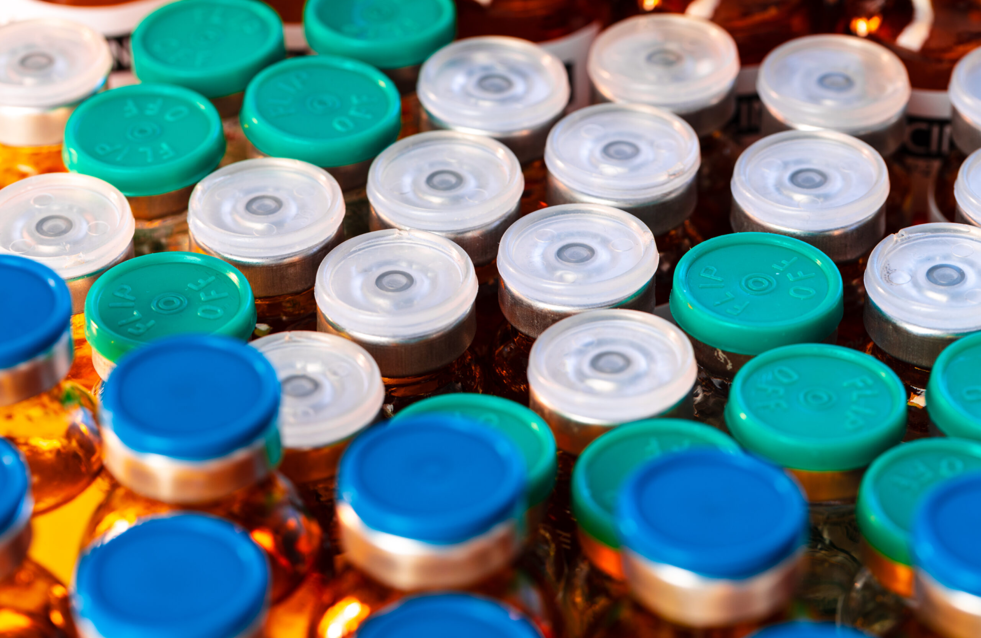 Vial Stoppers: A Med Lab Supply Guide to Making the Right Choice