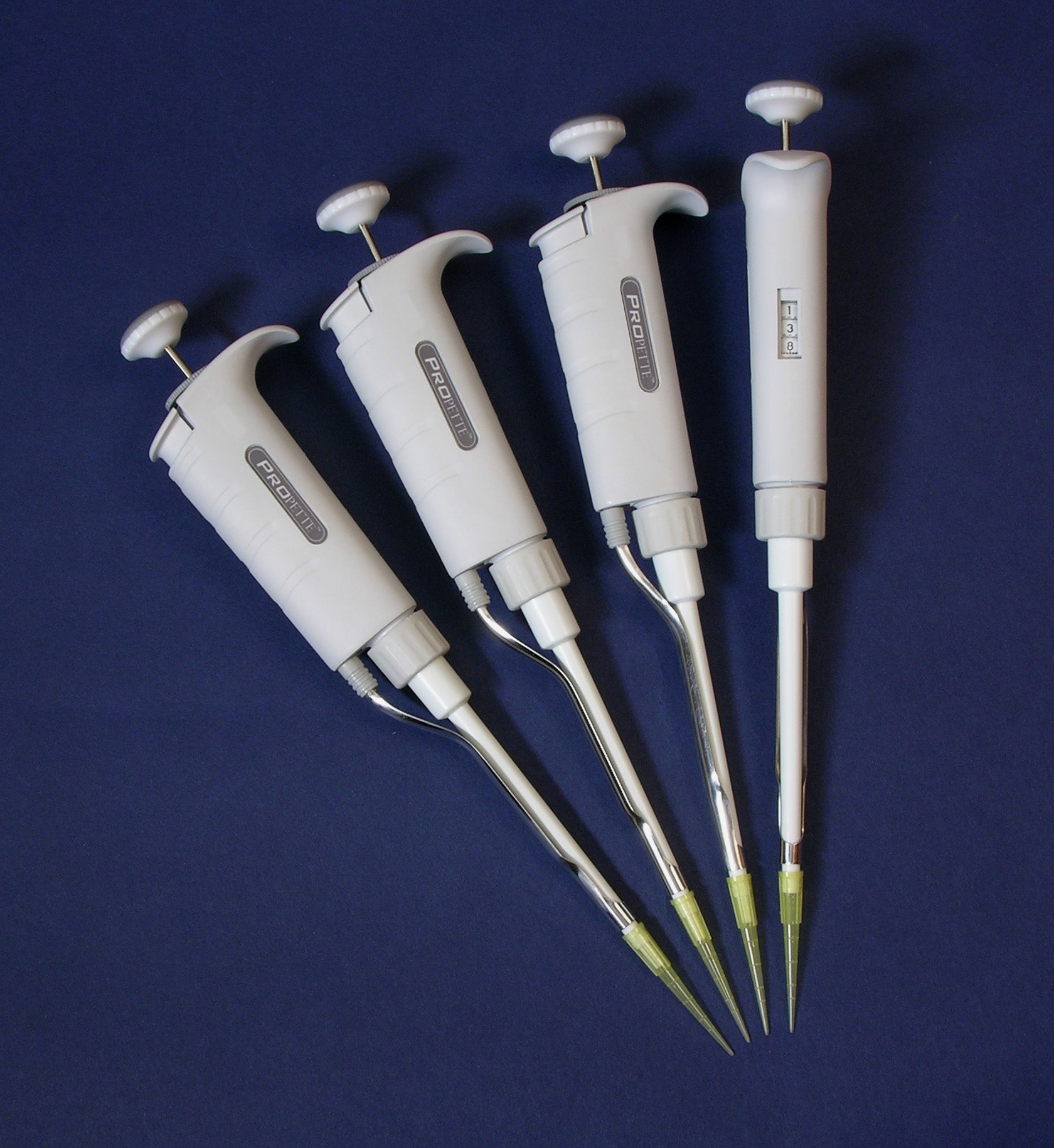 MTC Single Channel Pipette 2-20uL